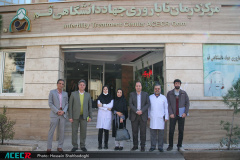 بازدید رئیس دانشگاهی آزاد قم از فعالیت های پژوهشی جهاد دانشگاهی