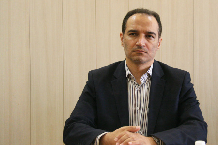 واژه "خبرنگار" گویای وسعت فعالیت خبرنگاران نیست