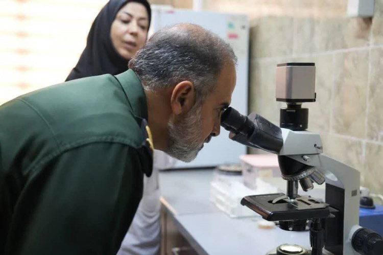 بازدید فرمانده سپاه علی بن ابیطالب(ع) از مرکز درمان ناباروری جهاددانشگاهی قم