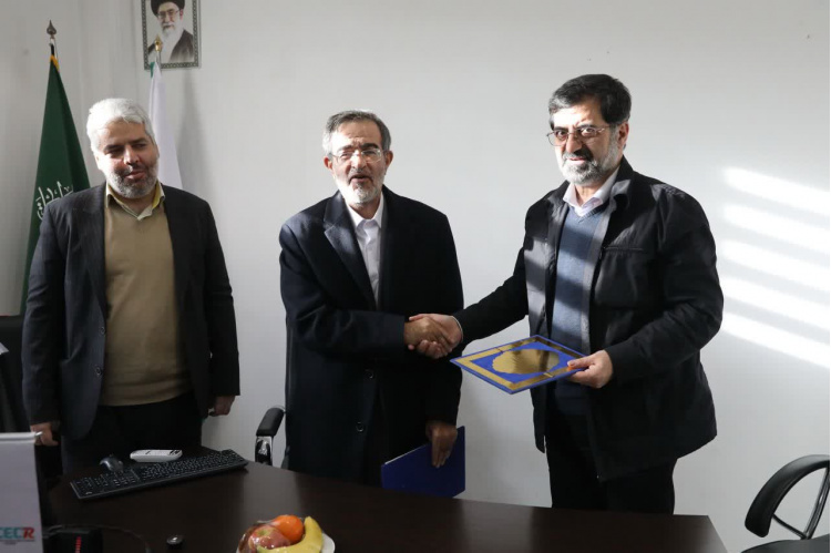 امضای تفاهم‌نامه همکاری جهاددانشگاهی و استانداری قم برای حمایت از زوج‌های نابارور