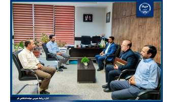 نشست مشترک معاون آموزش و کارآفرینی جهادانشگاهی قم و مدیرکل منابع انسانی شهرداری قم برگزار شد