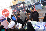 غرفه دانشگاهیان قم در راهپیمایی ۲۲ بهمن میزبان خیل گسترده مردم بود